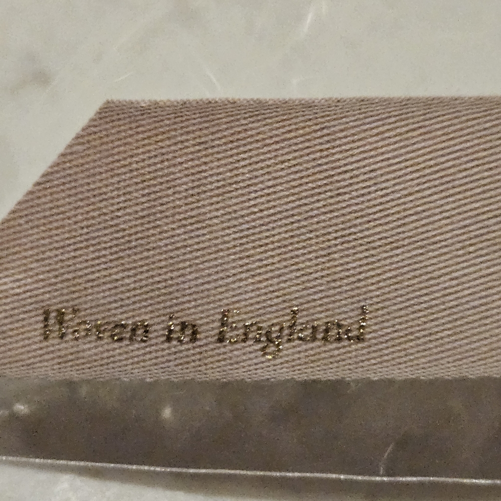 BURBERRY  Ribbon New 🎀 - Picture 6 of 9